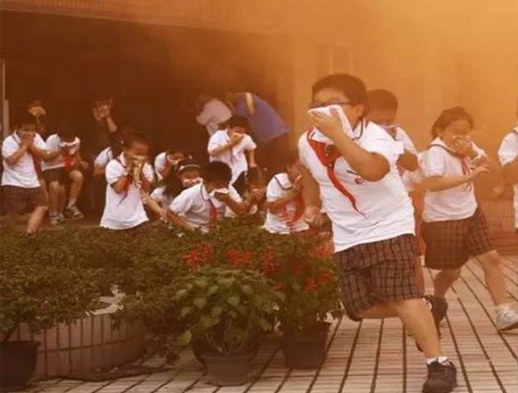 導(dǎo)致學(xué)?；馂?zāi)發(fā)生的9個(gè)主要原因